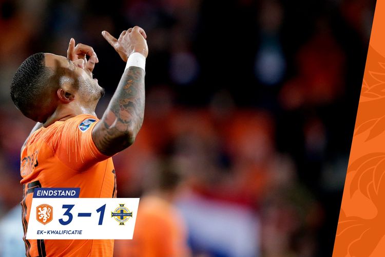 Memphis Depay merayakan golnya pada pertandingan Belanda vs Irlandia Utara dalam lanjutan kualifikasi Euro 2020 di Stadion Feyenoord, 10 Oktober 2019. 