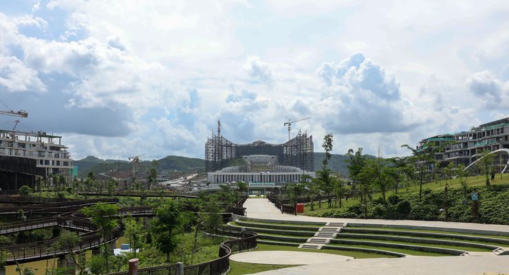 Hindari Hujan, Pengaspalan Jalan di IKN Dilindungi Tenda