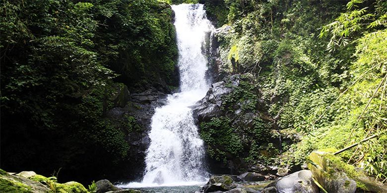 Air Terjun Sekar Langit, salah satu tempat wisata Magelang.