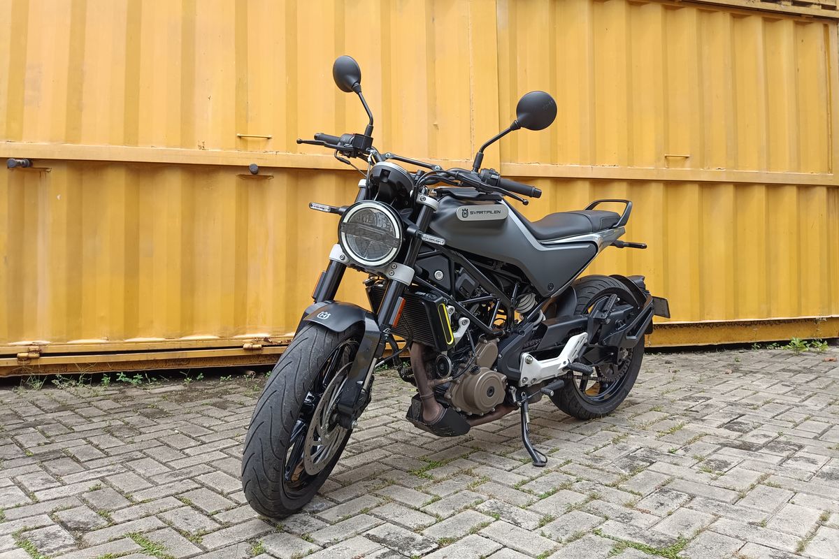 Husqvarna Svartpilen 250