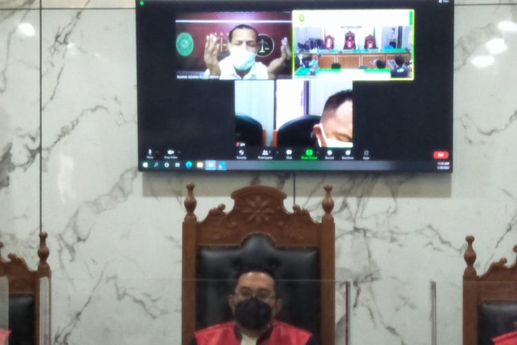 Sidang putusan Bruder Angelo atas kasus kekerasan seksual di Pengadilan Negeri Depok.