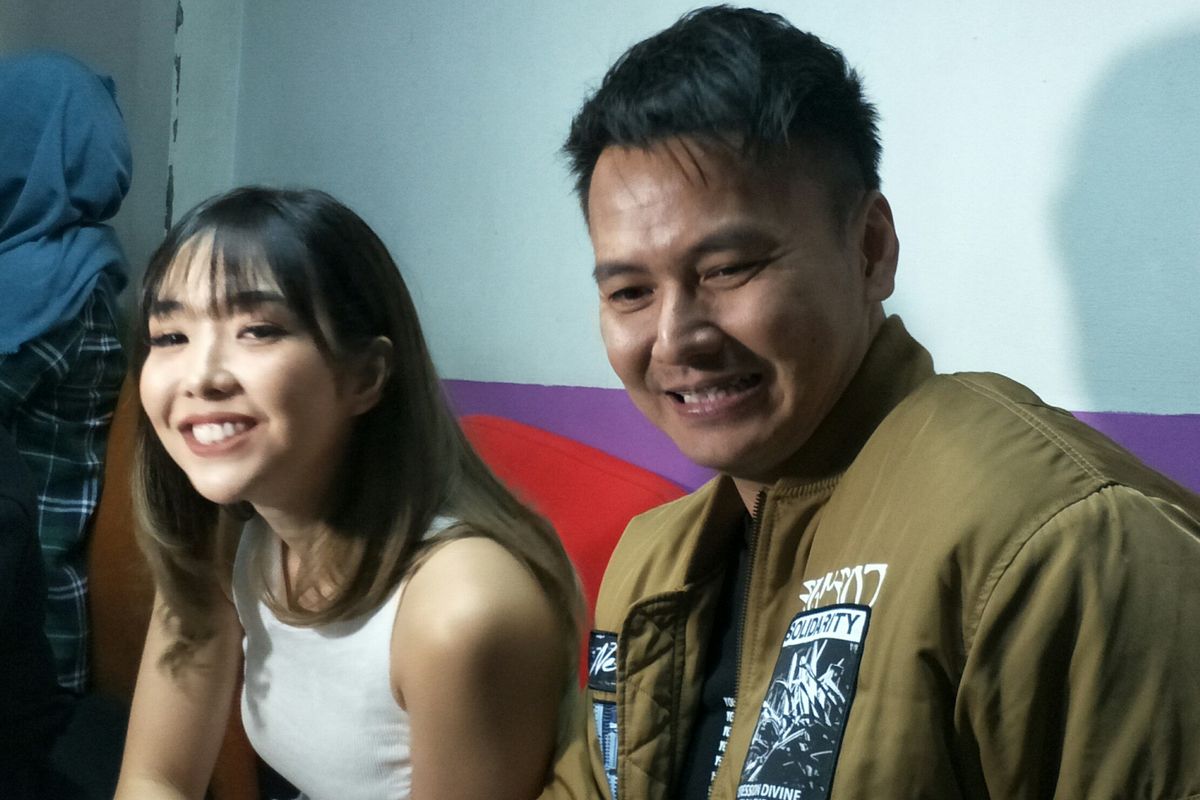 Gisella Anastasia dan Wijaya Saputra alias Wijin saat ditemui di Gedung Trans TV, Jakarta Selatan, Senin (6/1/2020)