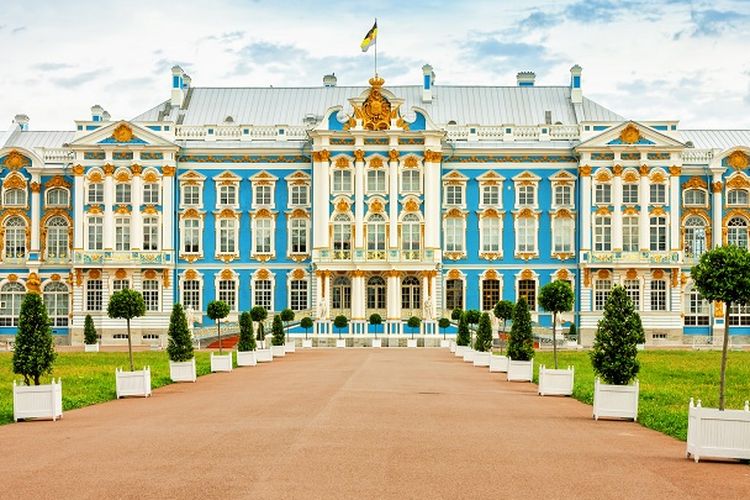 Ilustrasi istana Catherine  di Rusia