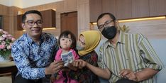 Ridwan Kamil Berikan Bantuan kepada Balita Pengidap Apert Syndrome