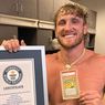 YouTuber Paul Logan Pamer Kartu Pokemon Termahal di Dunia