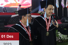 Cerita Ayah dan Anak Wisuda S2 Bersama, Raih Gelar Magister Manajemen