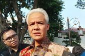 Ganjar Pranowo Bertemu Jokowi di Istana, Mengaku Tak Bicara Empat Mata