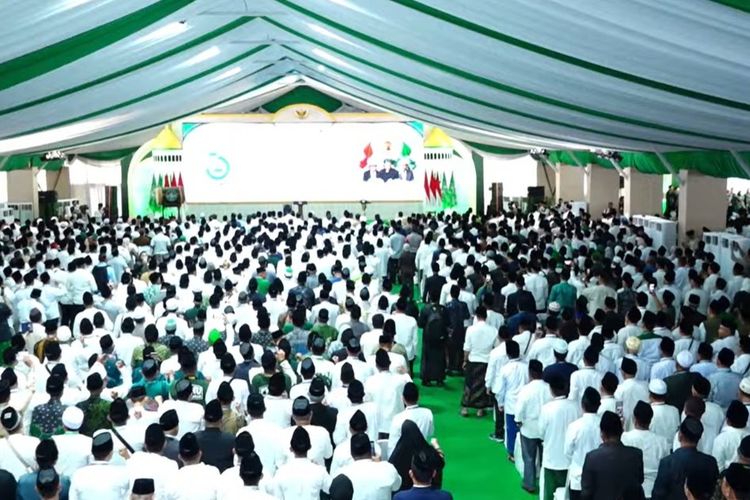 Gus Ipul Tak Sebut Nama Gus Yahya saat Sapa Tamu Muktamar ke-35 NU