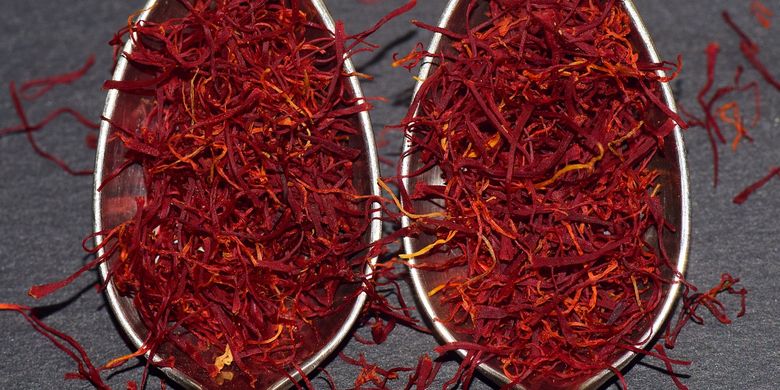 6 Manfaat Saffron Rempah Paling Mahal Di Dunia Halaman All Kompas Com