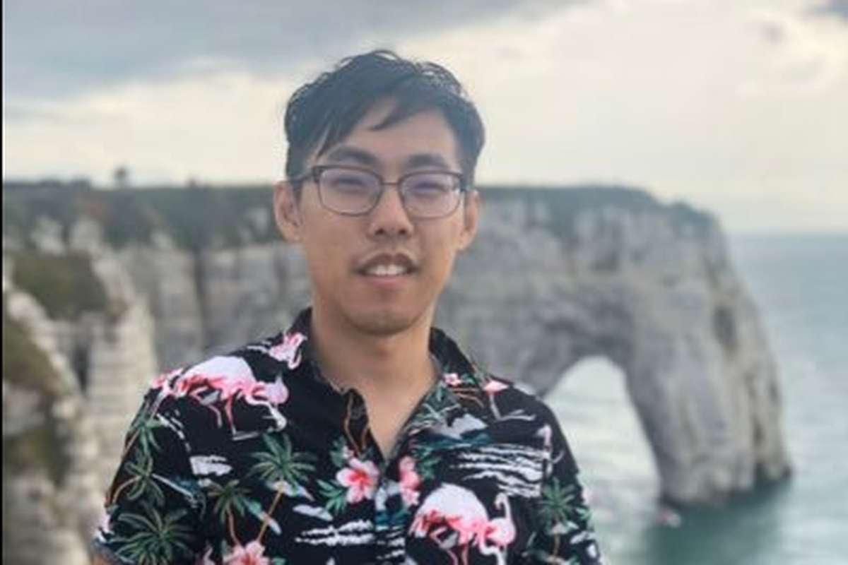 Youyang Gu, data scientist yang menciptakan pemodelan prediksi data covid-19 di AS yang diklaim lebih akurat.