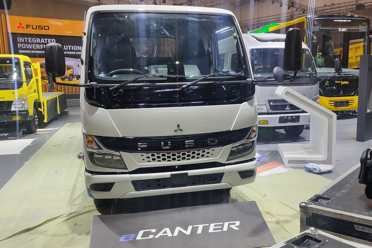 New Fuso eCanter di GIIAS 2023