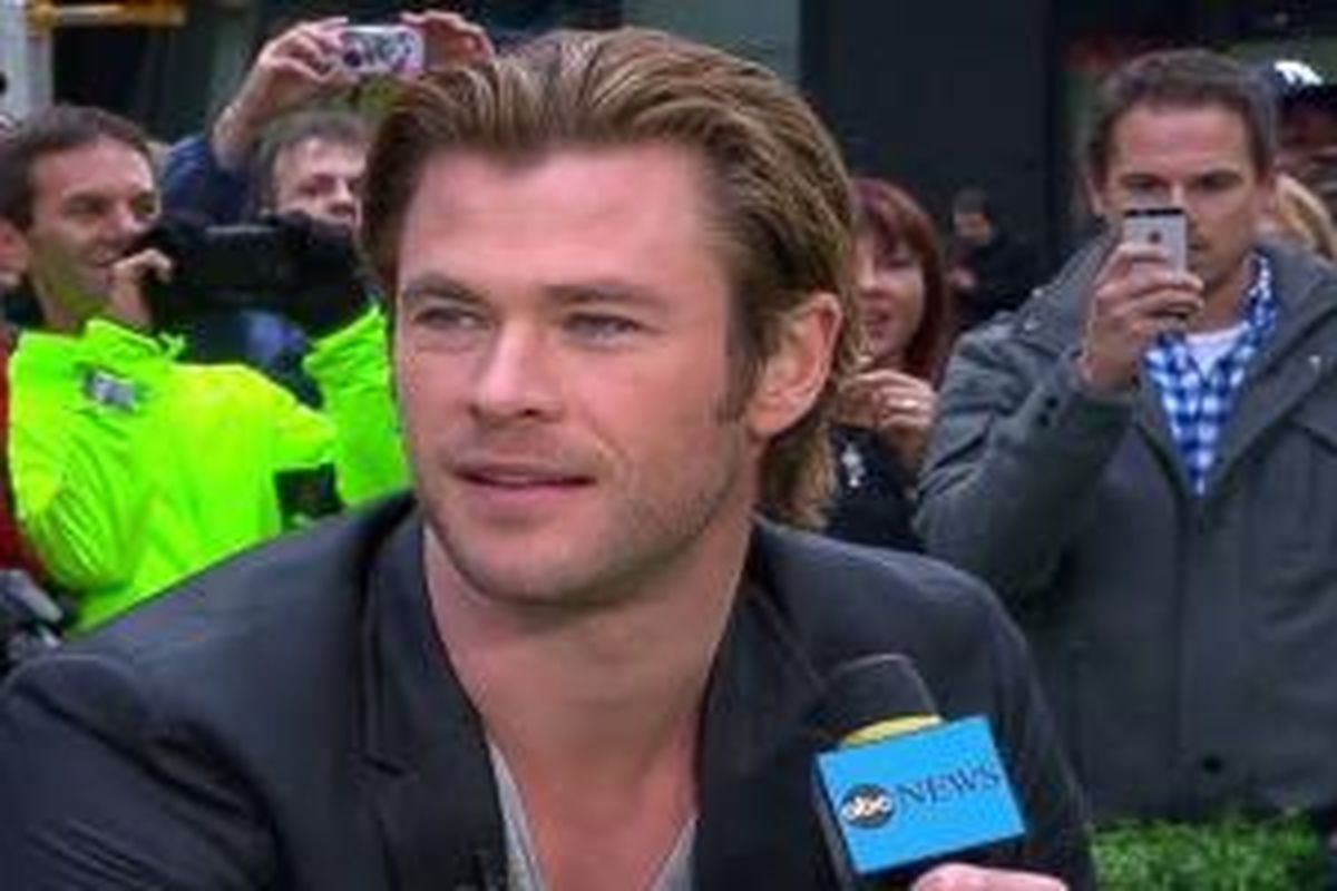 Chris Hemsworth terpilih sebagai pria terseksi di dunia 