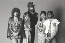 Lirik dan Chord Lagu I Don't Want to Know - Fleetwood Mac