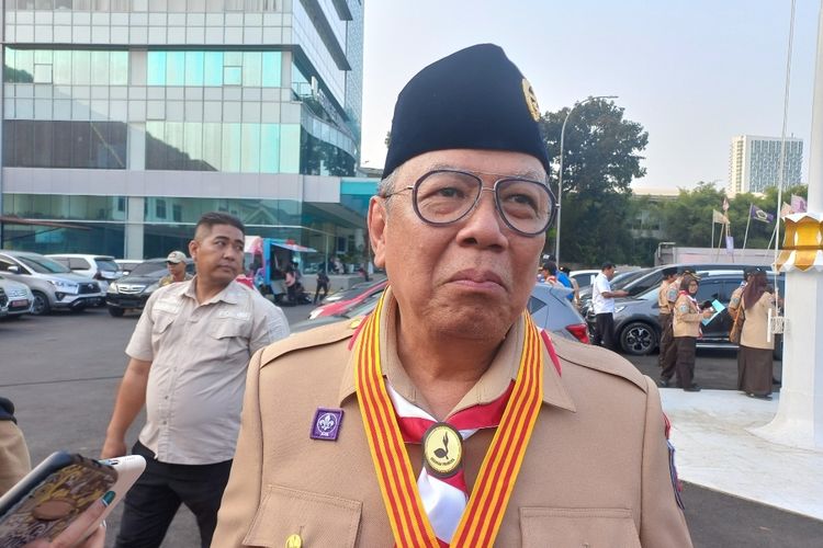 Wali Kota Tangerang Selatan, Benyamin Davnie usai menghadiri Apel Peringatan Hari Pramuka Ke-62 Tingkat Kota Tangerang Selatan di Lapangan Cilenggang, Serpong, Rabu (6/9/2023).