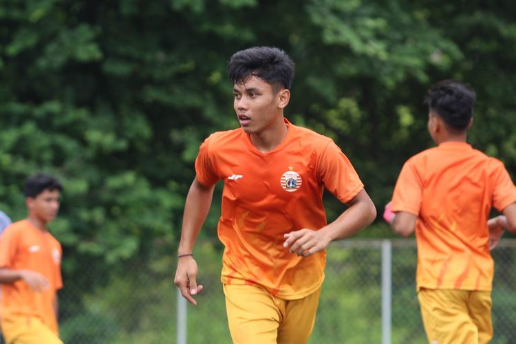 Salah satu penggawa Persija Elite Pro Academy, Sandi Arta Samosir.