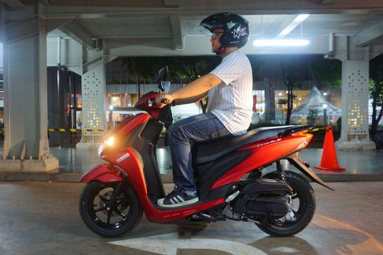 Yamaha Freego 125 diperkenalkan untuk pertama kali pada ajang IMOS 2018. Skutik ini dibanderol mulai Rp 18 jutaan sampai Rp 22 jutaan. Skutik ini sudah memiliki fitur ABS