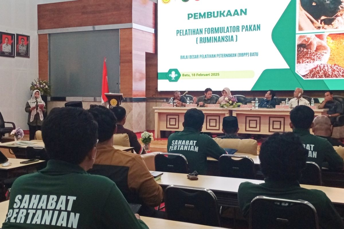 Kegiatan pelatihan formulator pakan (rumiansia) dibawah naungan Densus 88 dan Kementerian Pertanian di Balai Besar Pelatihan Peternakan (BBPP) Batu. 