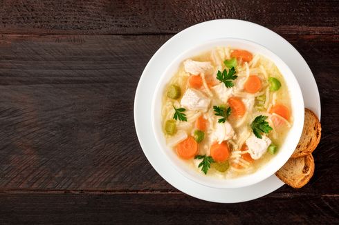 Resep Sup Ayam Tinggi Kalsium, Makanan untuk yang Kurang Sehat