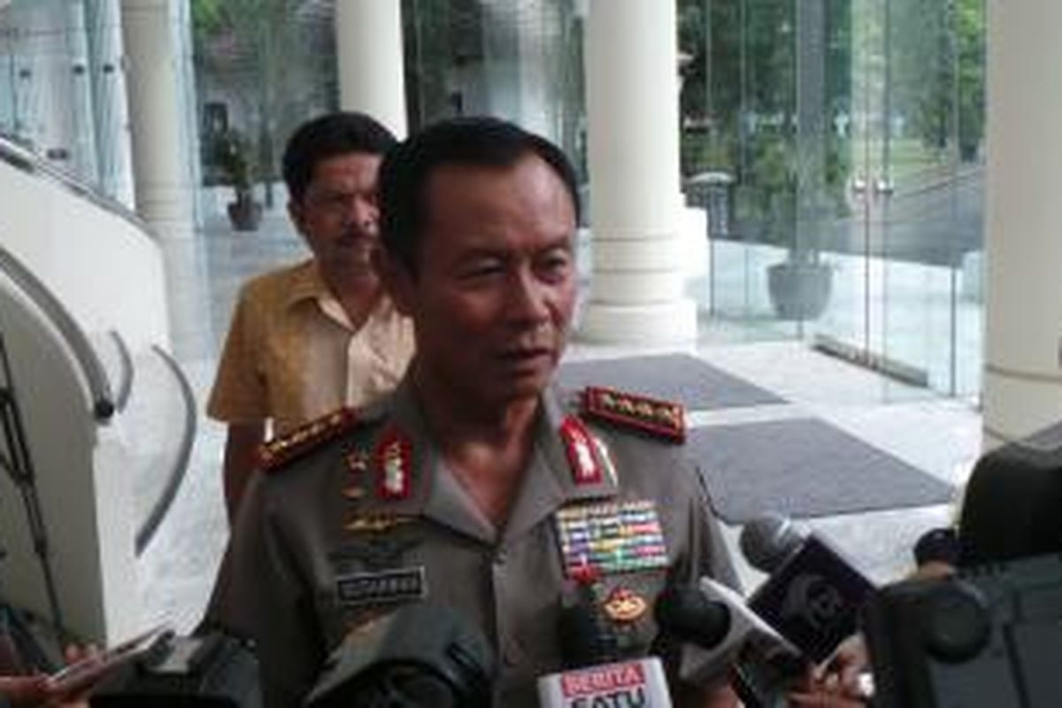 Kepala Kepolisian RI Jenderal (Pol) Sutarman seusai menemui Wakil Presiden Jusuf Kalla, Kamis (30/10/2014), di Kantor Wakil Presiden, Jakarta.