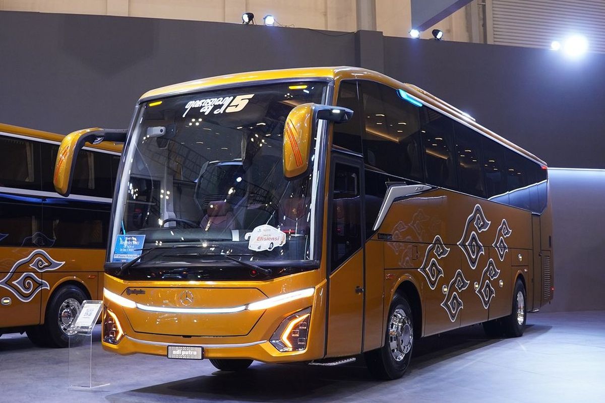 Bus baru PO Efisiensi pada ajang GIIAS 2024