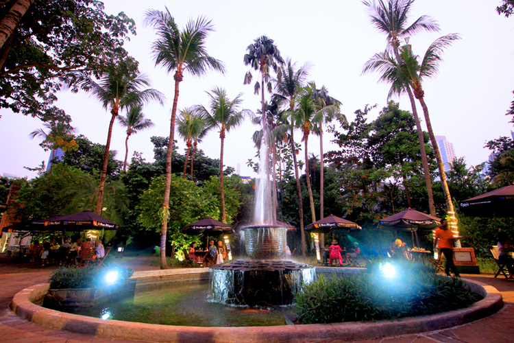 Suasana di Sultan Pizzeria yang teduh dan nyaman. 