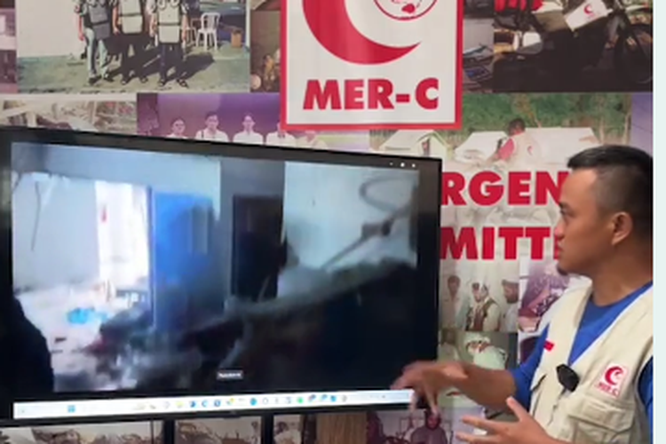 Video kerusakan RS Indonesia akibat serangan Israel (19/11/2023) yang ditunjukan Site Manager Pembangunan RS Indonesia Gaza Medical Emergency Rescue Committee (MER-C) Nur Ikhwan Abadi dalam keterangan video di instagram MER-C, Senin (20/11/2023)