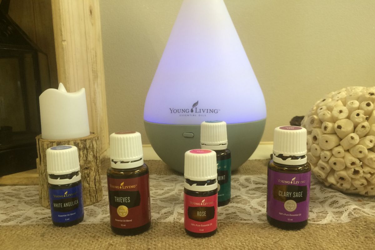 Beberapa essential oils dari Young Living.