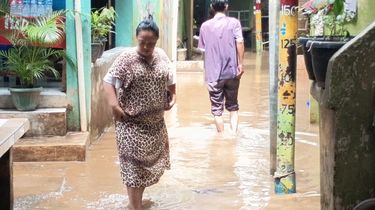 Permukiman di Kebon Pala Jaktim Sempat Banjir Setinggi 140 Cm, Kini Berangsur Surut
