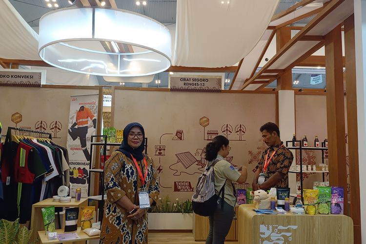 Booth Kristal Kabumian di Pameran Trade Expo Indonesia 2023 saat dikunjungi, Jumat (21/10/2023).