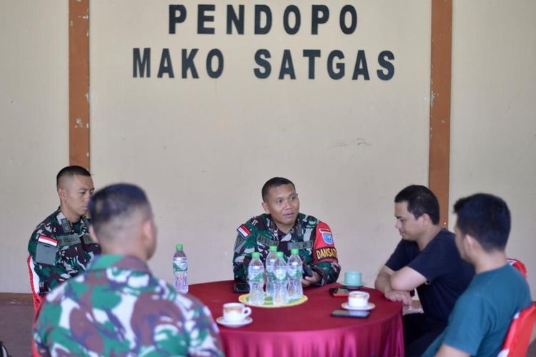 Komandan Satgas Pamtas Indonesia-Malaysia Batalyon Armed 16 Tumbak Kaputing Mayor Arm Andreas Prabowo Putro.