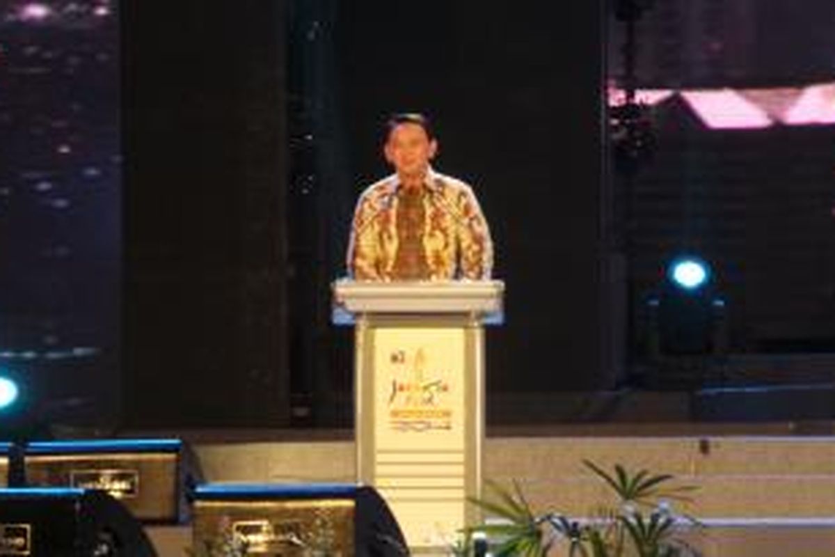 Pelaksana Tugas (Plt) Gubernur DKI Jakarta Basuki Tjahaja Purnama saat memberikan sambutannya dalam pembukaan Jakarta Fair 2014, Arena PRJ Kemayoran, Jakarta, Senin (9/6/2014).