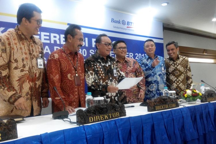 Konferensi pers paparan kinerja keuangan PT Bank Tabungan Negara (Persero) Tbk di Jakarta, Senin (23/10/2017).
