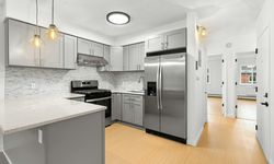 Cara Membersihkan Bagian Bawah Kulkas Tanpa Perlu Memindahkan