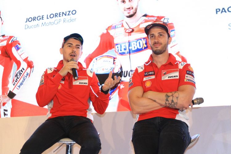 Pebalap Ducati, Jorge Lorenzo, menganggap rekan setimnya, Andrea Dovizioso adalah rival terbesarnya saat ini.