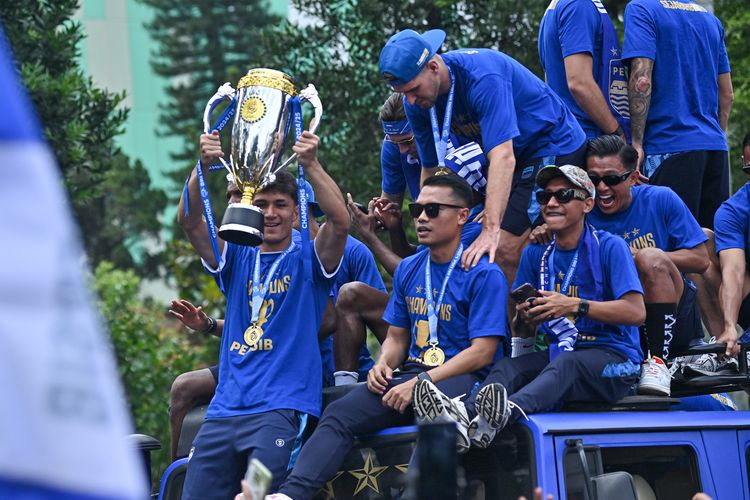 Kevin Ray Mendoza Ungkap Alasan Tinggalkan Persib, Antara Cinta dan Kepastian