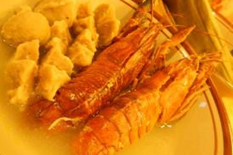 Bakso lobster di Banyuwangi, Jawa Timur.