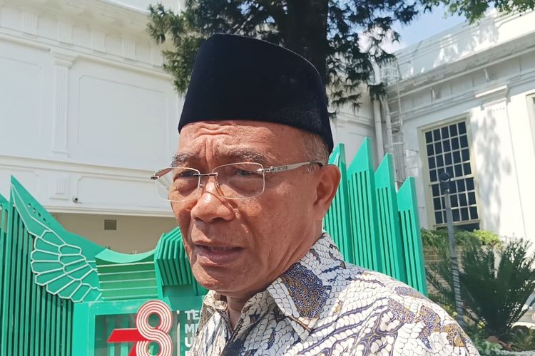 Menko PMK Muhadjir Effendy di Kompleks Istana Kepresidenan, Selasa (18/7/2023).