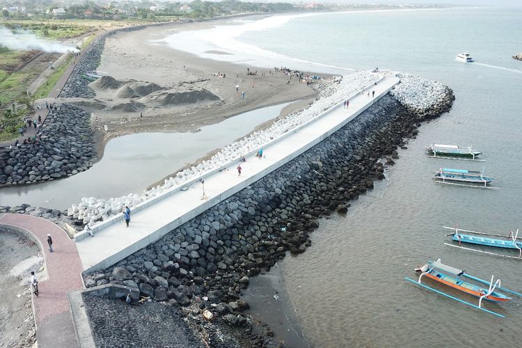 Pelabuhan Sanur di Bali.