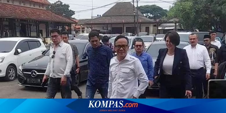 Nikita Mirzani di pengadilan