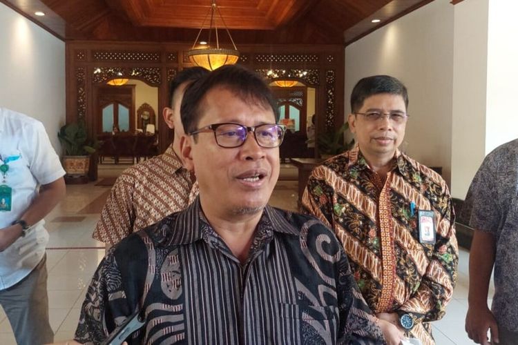 Deputi III Bidang Pembudayaan Olahraga Kemenpora Raden Isnanta bertemu dengan Wali Kota Solo Gibran Rakabuming Raka di Balai Kota Solo, Jawa Tengah, Rabu (8/3/2023).