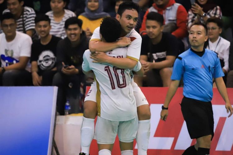 Tim futsal Universitas Padjadjaran, Universitas Pendidikan Indonesia, STKIP Pasundan, dan IKIP Siliwangi menjadi wakil West Java Conference (WJC) pada Liga Mahasiswa Futsal Nationals  Seasons 7 di  Sport Center UIN Maulana Malik Ibrahim, Malang, Jawa Timur, 27 November-6 Desember 2019.
