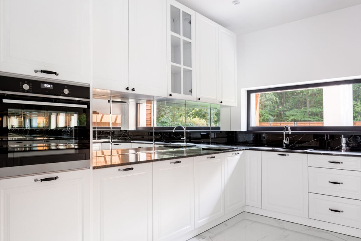 Jangan Pasang Cermin di Dapur, Kenapa?