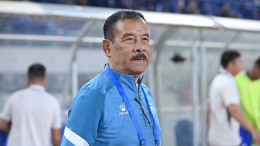 Bos Persib Umuh Muchtar Tekankan Tanggung Jawab di Perburuan Juara