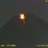 Gunung Semeru Luncurkan 4 Kali Guguran Lava Sejauh 800 Meter ke Arah Desa Besuk