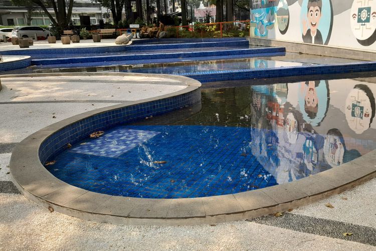 Mini Pool yang berada di Taman Sejarah Bandung