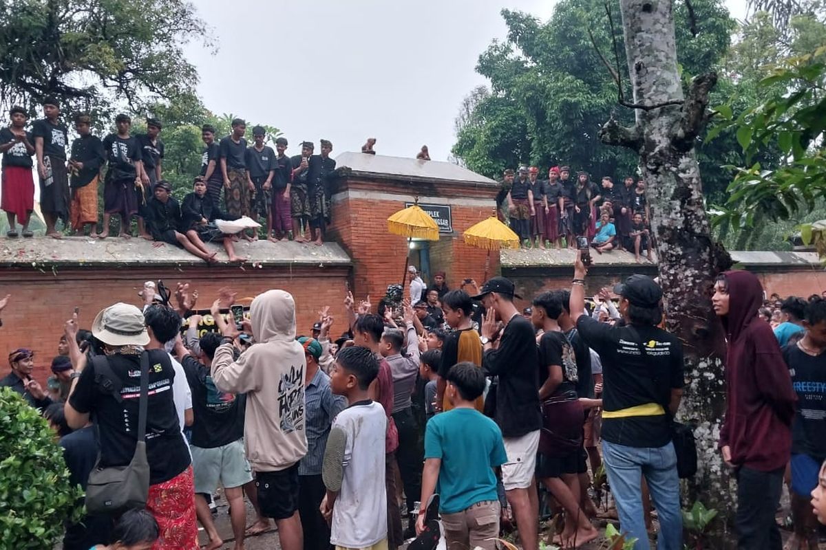 Melihat Perang Topat, Tradisi Leluhur Bawa Pesan Damai di Pulau Lombok 