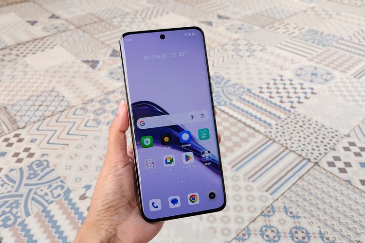 Layar Realme 13 Pro Plus 5G