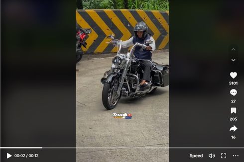Ustaz Abdul Somad Bawa Harley-Davidson dan Mampir di Sitinjau Lauik