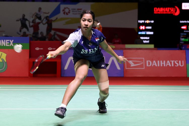 Ester Nurumi Tri Wardoyo, pemain bulu tangkis Indonesia di nomor tunggal putri, saat bermain di turnamen bulu tangkis Indonesia Masters 2024 di Istora Senayan, Selasa, 23 Januari 2024. Photo by : Humas PP PBSI