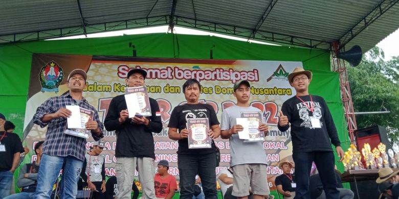 Sebagian dari pemenang Festival Domba yang diadakan Desa Tlilir, Jawa Tengah